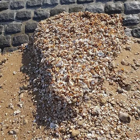 Re 2 Personnes アパート